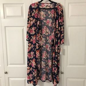 NWT LuLa Roe Shirley